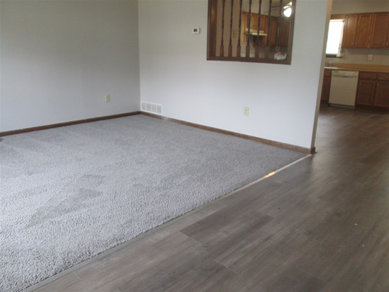 Listing Picture 2728 Pioneer Court Radcliff, KY 40160 MLS HK10048646