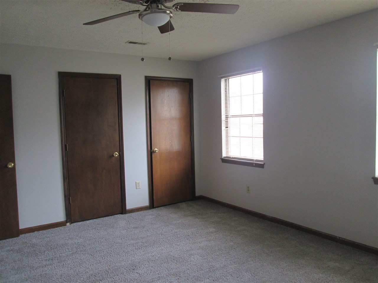 Listing Picture 2728 Pioneer Court Radcliff, KY 40160 MLS HK10048646