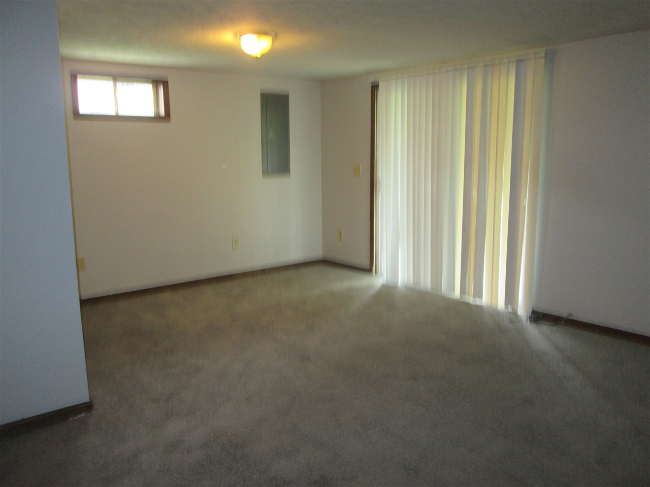 Listing Picture 2728 Pioneer Court Radcliff, KY 40160 MLS HK10048646