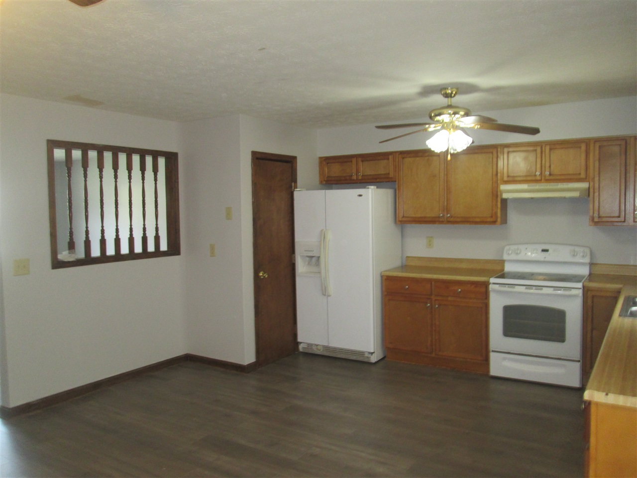 Listing Picture 2728 Pioneer Court Radcliff, KY 40160 MLS HK10048646