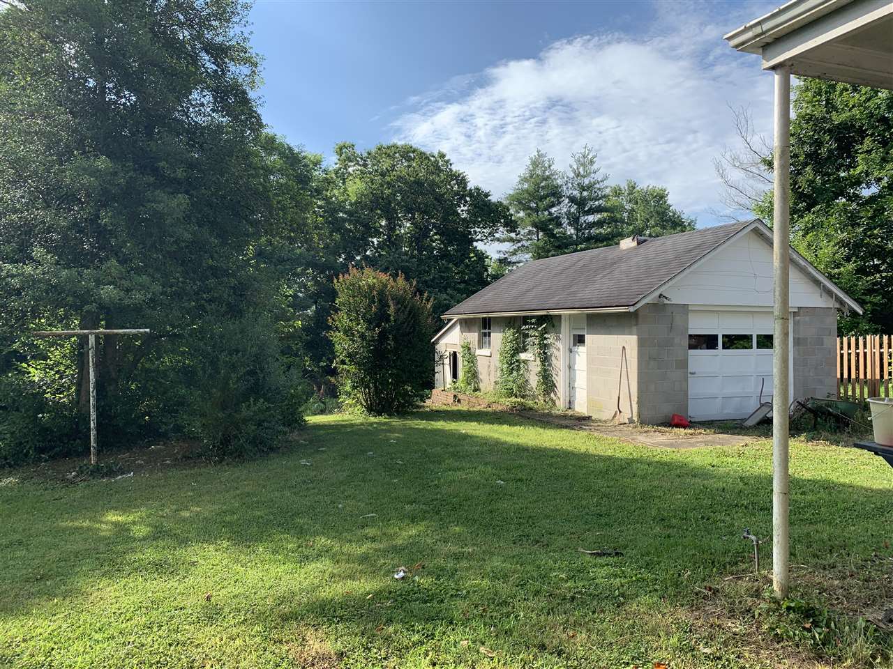 Listing Picture 212 Bell Avenue Campbellsville, KY 42718 MLS HK10048818