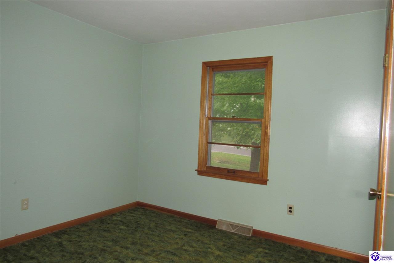 Listing Picture 416 Village Drive Elizabethtown, KY 42701 MLS HK10049718