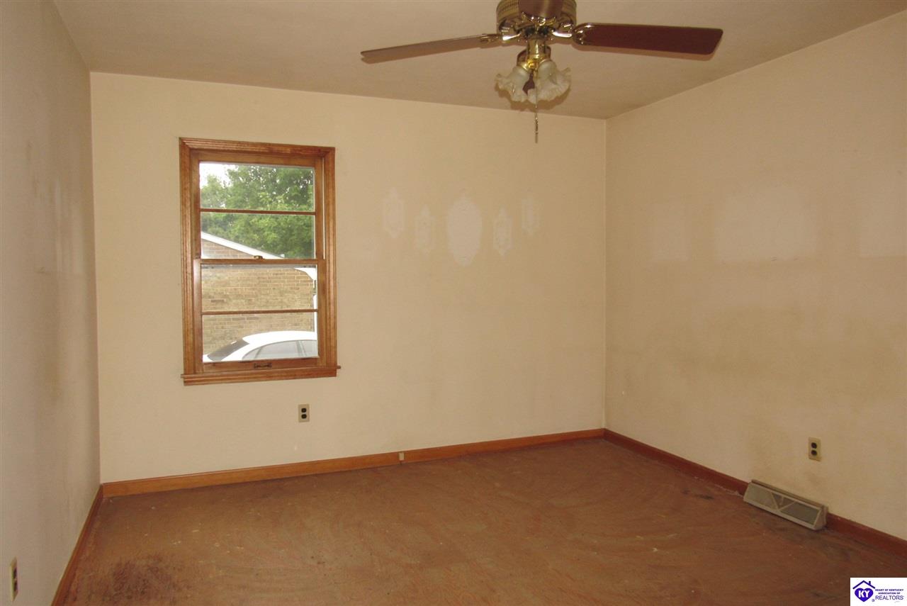 Listing Picture 416 Village Drive Elizabethtown, KY 42701 MLS HK10049718