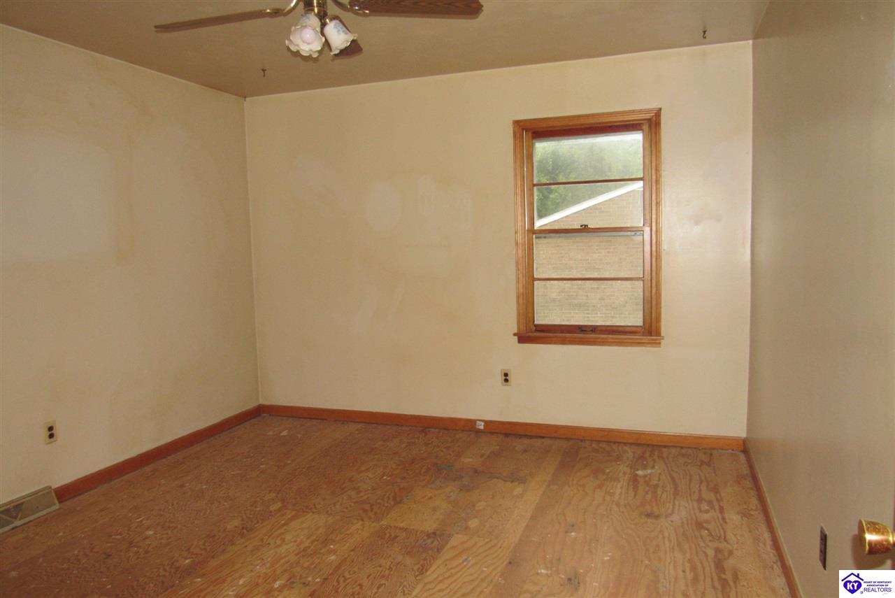 Listing Picture 416 Village Drive Elizabethtown, KY 42701 MLS HK10049718