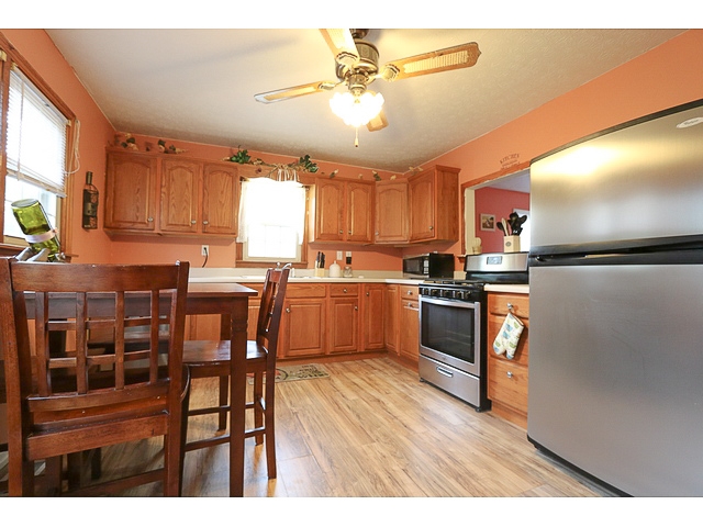 Listing Picture 406 w Walnut Street Leitchfield, KY 42754 MLS HK10049456