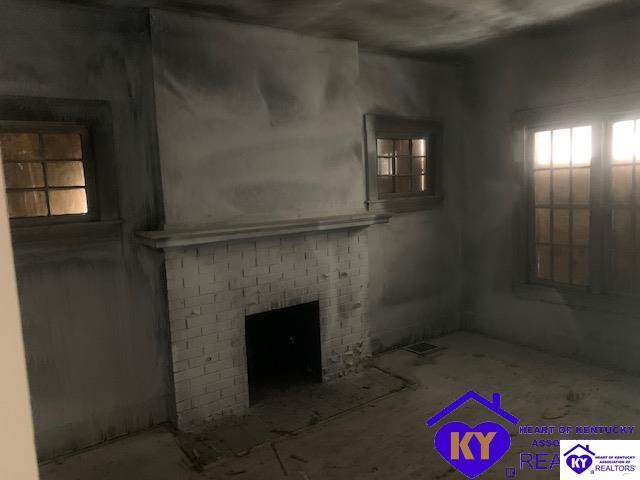 Listing Picture 304 Cecil Avenue Louisville, KY 40212 MLS HK10049904