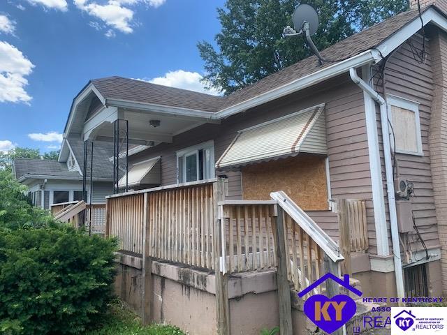 Listing Picture 304 Cecil Avenue Louisville, KY 40212 MLS HK10049904