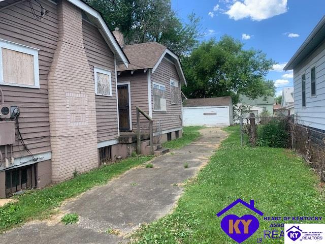 Listing Picture 304 Cecil Avenue Louisville, KY 40212 MLS HK10049904