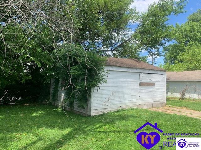 Listing Picture 304 Cecil Avenue Louisville, KY 40212 MLS HK10049904