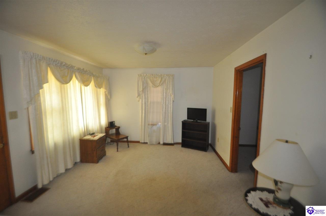 Listing Picture 603 Brown Street Vine Grove, KY 40175 MLS HK10049491