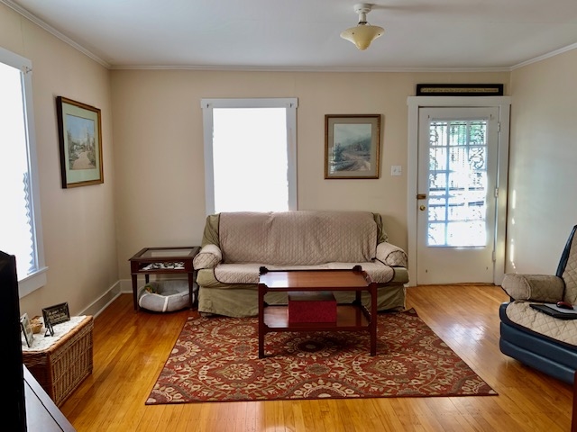 Listing Picture 107 W Forest Avenue Hodgenville, KY 42748 MLS HK10050103