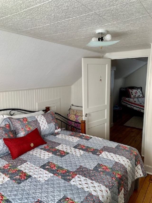 Listing Picture 107 W Forest Avenue Hodgenville, KY 42748 MLS HK10050103