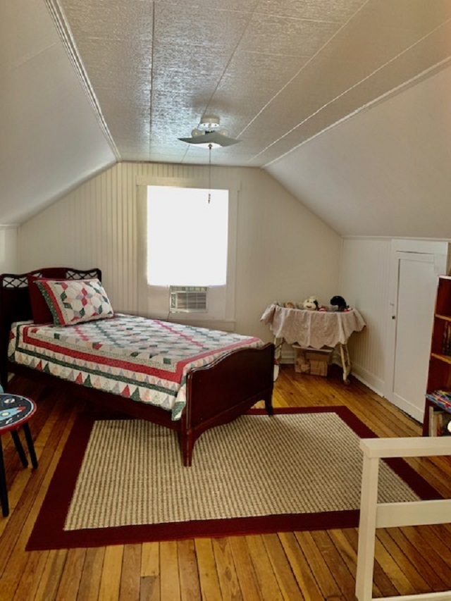 Listing Picture 107 W Forest Avenue Hodgenville, KY 42748 MLS HK10050103