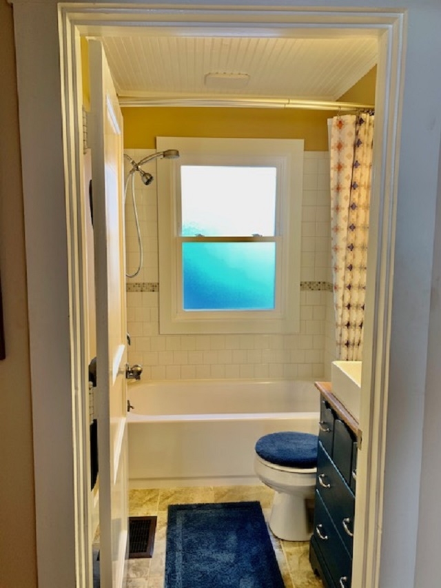 Listing Picture 107 W Forest Avenue Hodgenville, KY 42748 MLS HK10050103