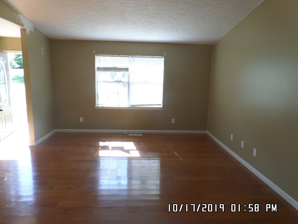 Listing Picture 102 Wedgewood Court Radcliff, KY 40160 MLS HK10050299