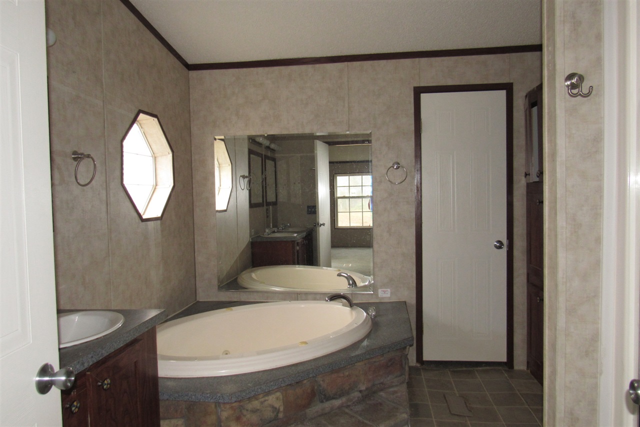 Listing Picture 1582 Needham Road Eastview, KY 42732 MLS HK10050331