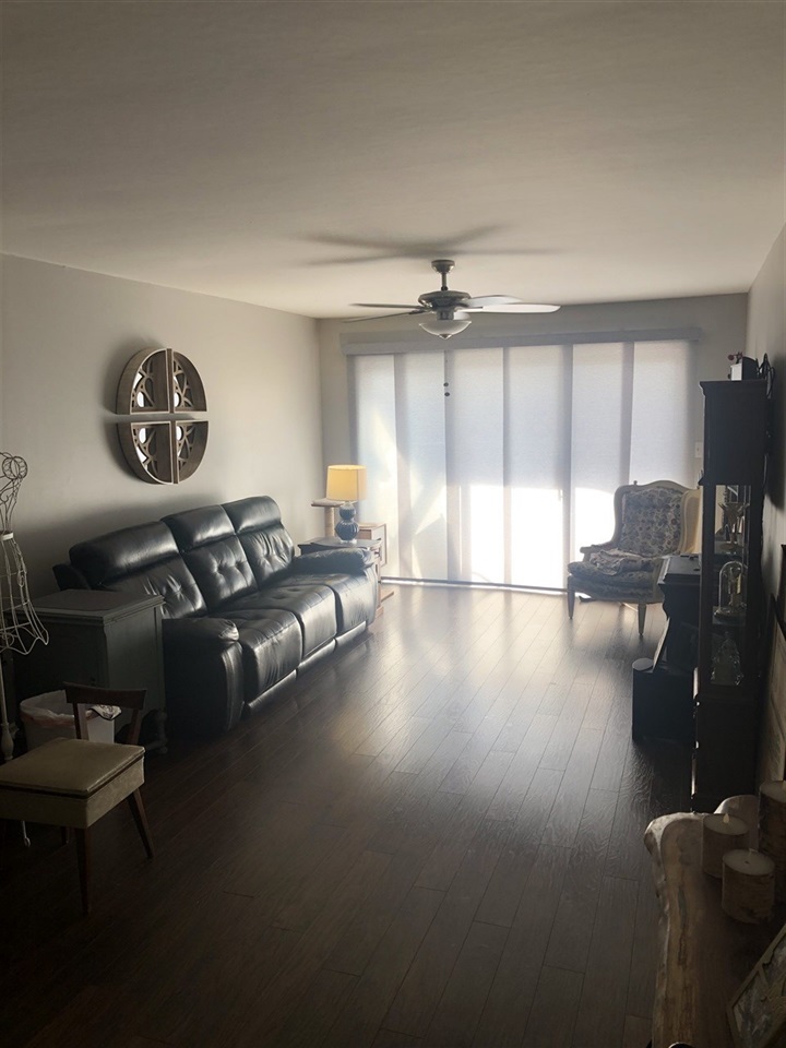 Listing Picture 165 Thierman Lane Louisville, KY 40207 MLS HK10050487