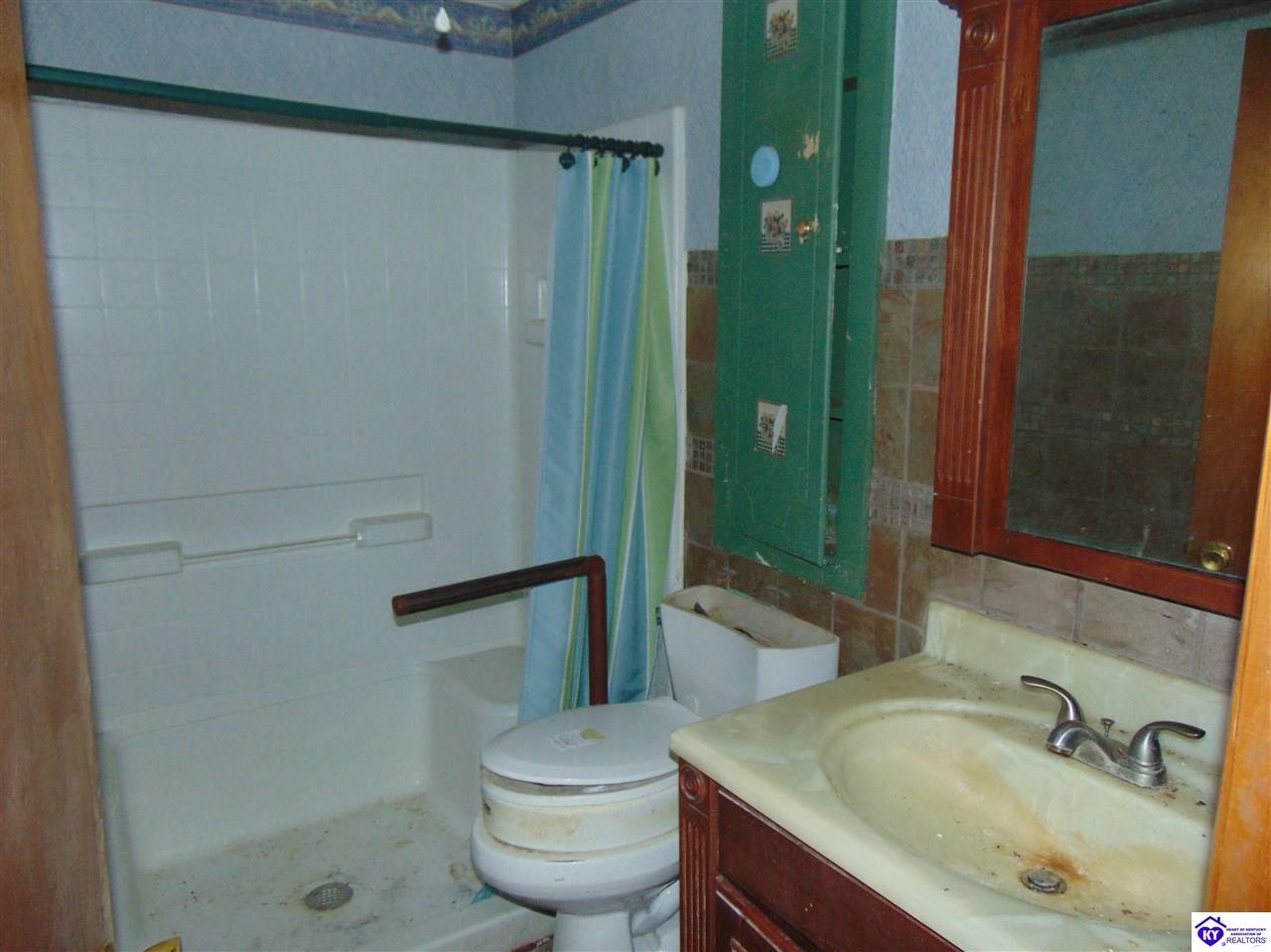 Listing Picture 3332 Rex Road Hardyville, KY 42746 MLS HK10050620