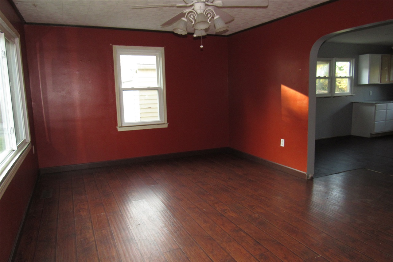 Listing Picture 107 Irwin Avenue Elizabethtown, KY 42701 MLS HK10050029