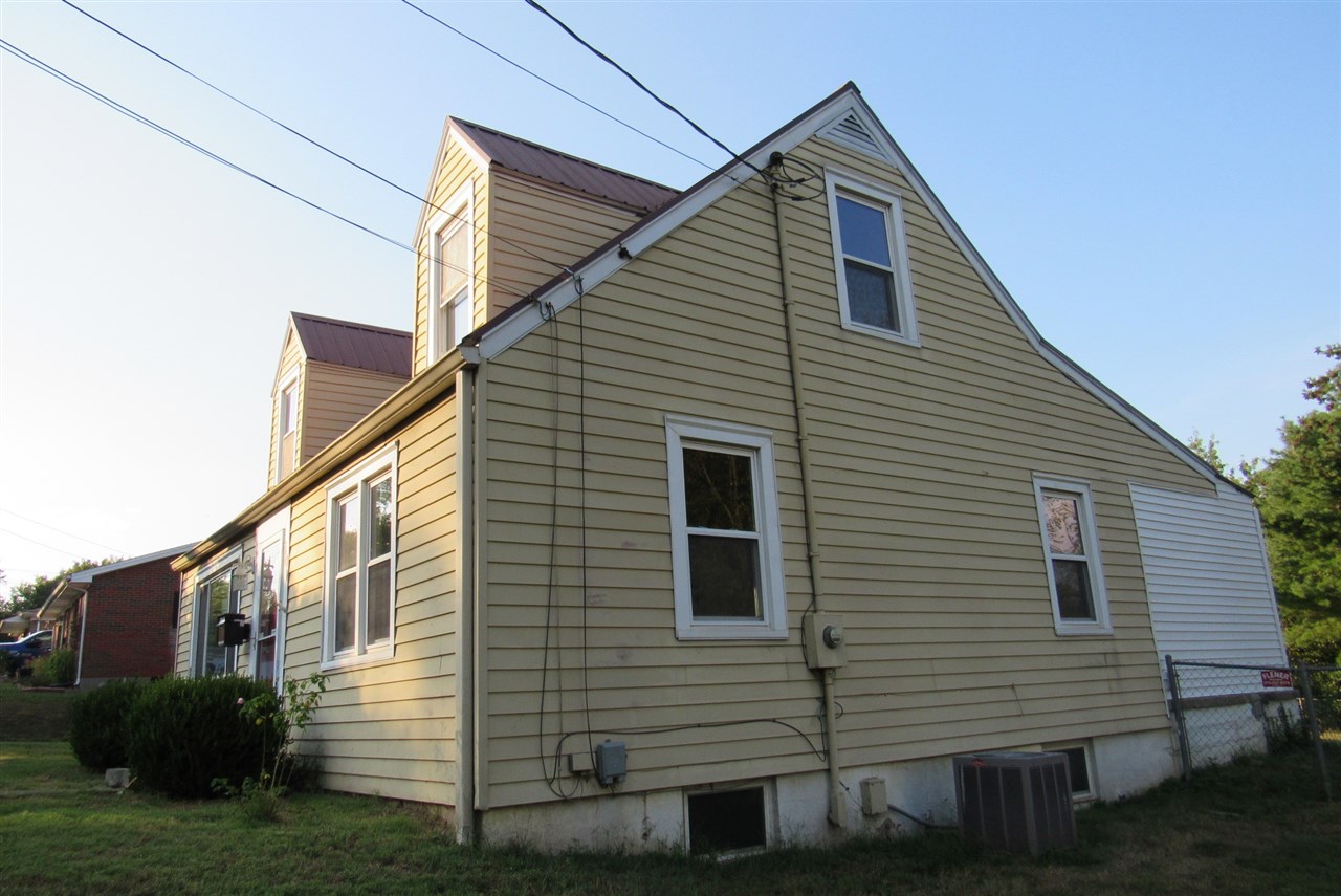 Listing Picture 107 Irwin Avenue Elizabethtown, KY 42701 MLS HK10050029