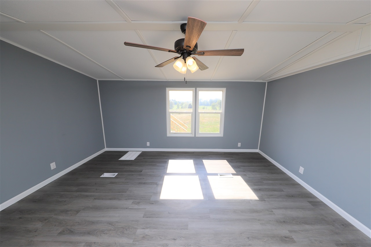 Listing Picture 2233 Thomas Road Rineyville, KY 40162 MLS HK10049865