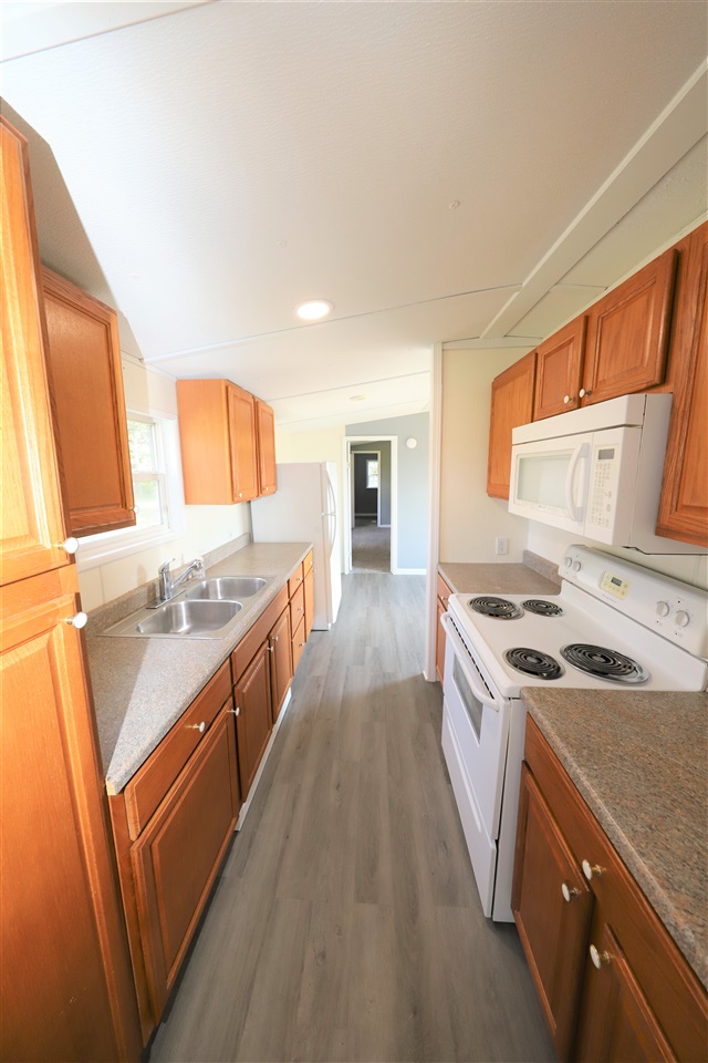 Listing Picture 2233 Thomas Road Rineyville, KY 40162 MLS HK10049865