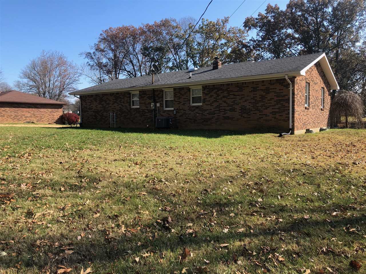 Listing Picture 156 Springwood Drive Greensburg, KY 42743 MLS HK10050675