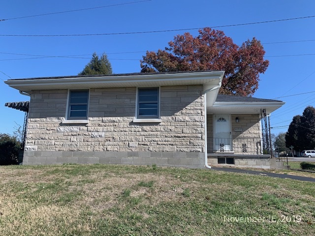 Listing Picture 305 Meadowbrook Drive Campbellsville, KY 42718 MLS HK10050650