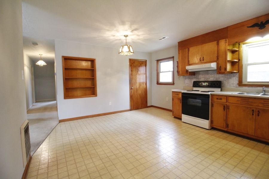 Listing Picture 808 Eastside Drive Horse Cave, KY 42749 MLS HK10050686