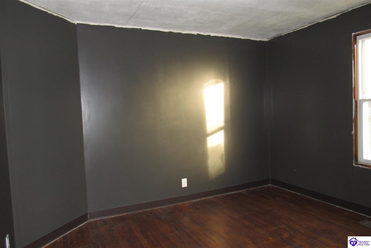 Listing Picture 250 W Oak Street Lebanon Junction, KY 40150 MLS HK10050944