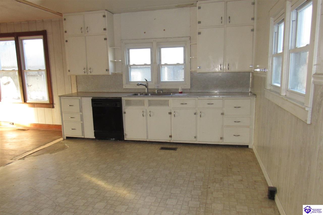 Listing Picture 250 W Oak Street Lebanon Junction, KY 40150 MLS HK10050944