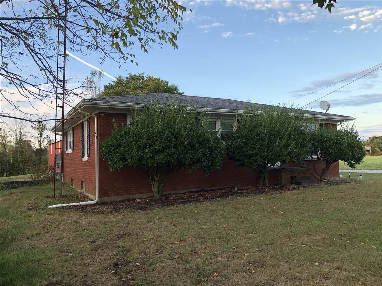 Listing Picture 106 Barney School Road Campbellsville, KY 42718 MLS HK10050190