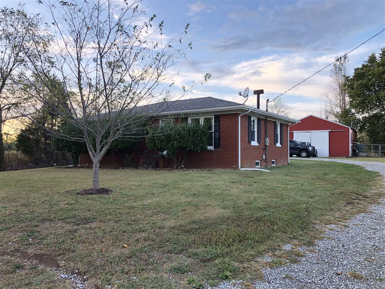 Listing Picture 106 Barney School Road Campbellsville, KY 42718 MLS HK10050190