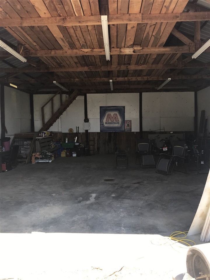 Listing Picture 106 Barney School Road Campbellsville, KY 42718 MLS HK10050190