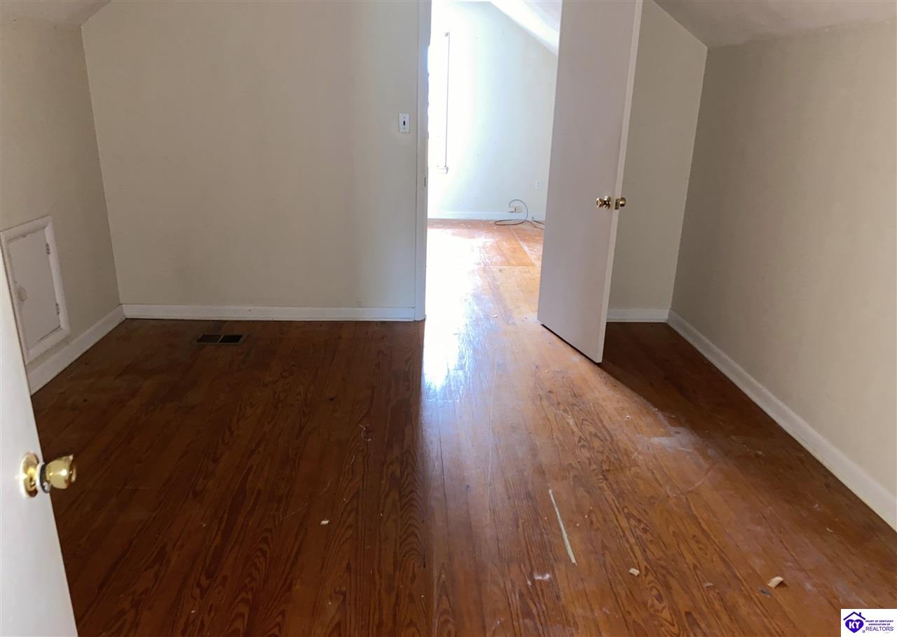 Listing Picture 516 N Munford Avenue Munfordville, KY 42765 MLS HK10050984