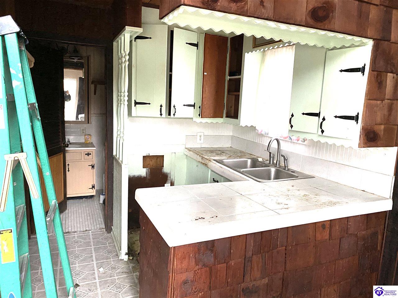 Listing Picture 103 Woods Road Elizabethtown, KY 42701 MLS HK10050776