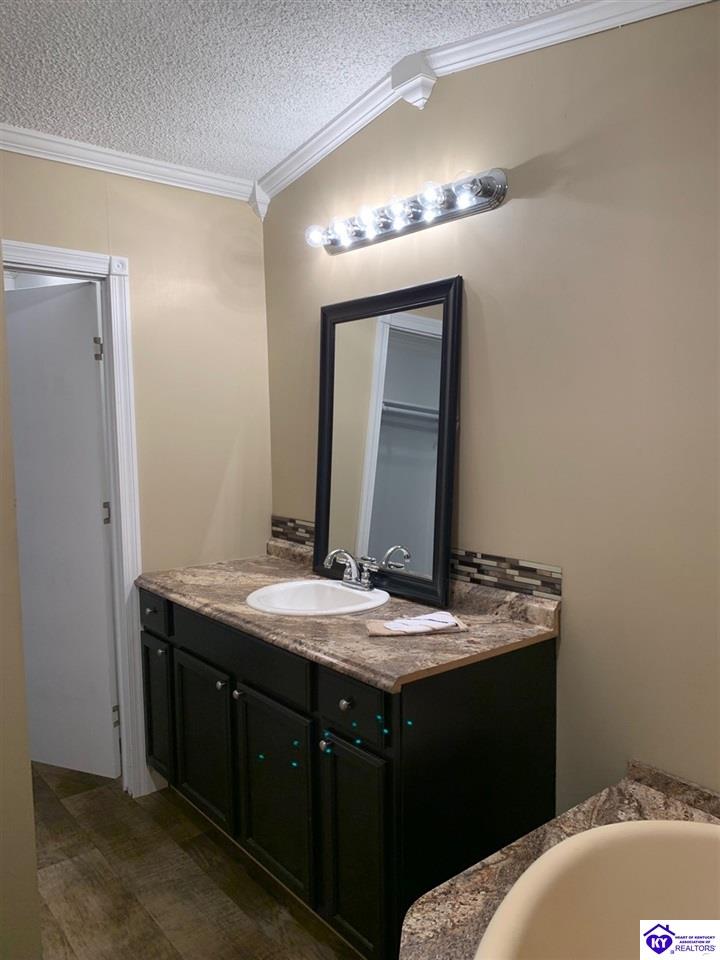 Listing Picture 222 Smith Chapel Road Campbellsville, KY 42718 MLS HK10051103