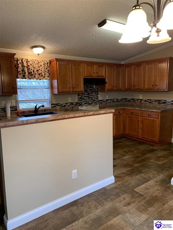 Listing Picture 222 Smith Chapel Road Campbellsville, KY 42718 MLS HK10051103