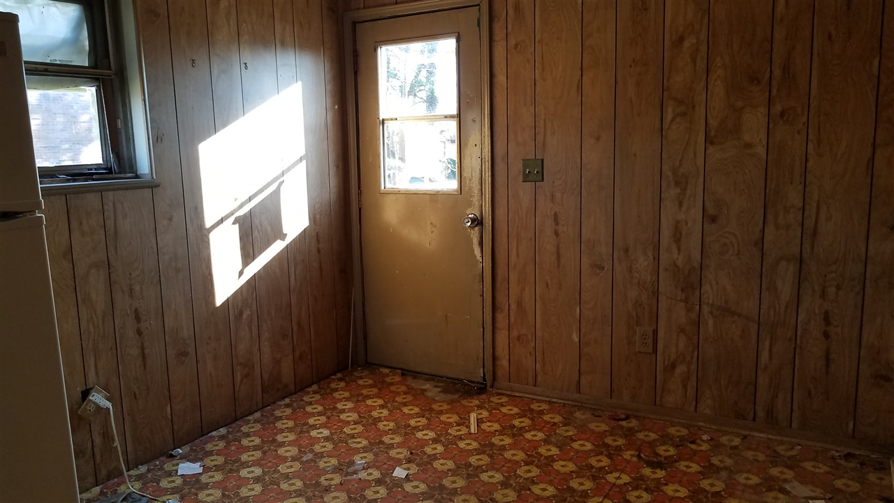 Listing Picture 806 Elmhurst Avenue Vine Grove, KY 40175 MLS HK10050957