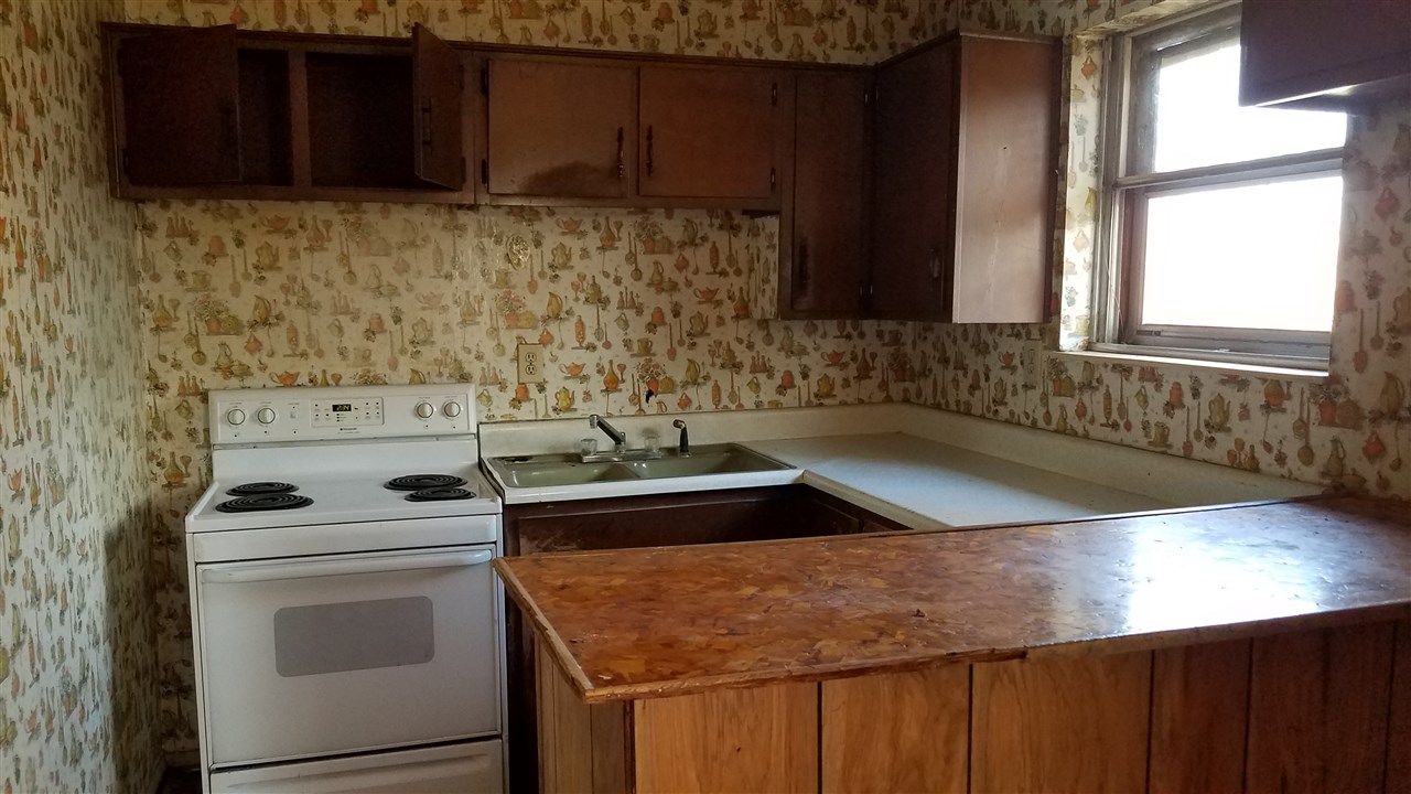 Listing Picture 806 Elmhurst Avenue Vine Grove, KY 40175 MLS HK10050957