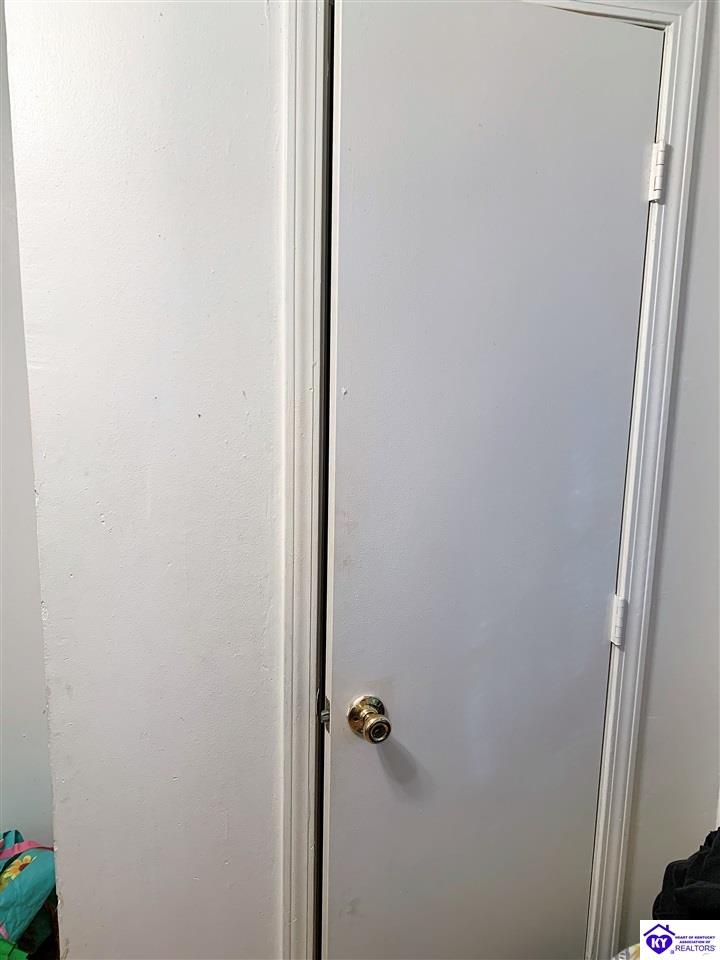 Listing Picture 344 W Maple Avenue Hodgenville, KY 42748 MLS HK10050787