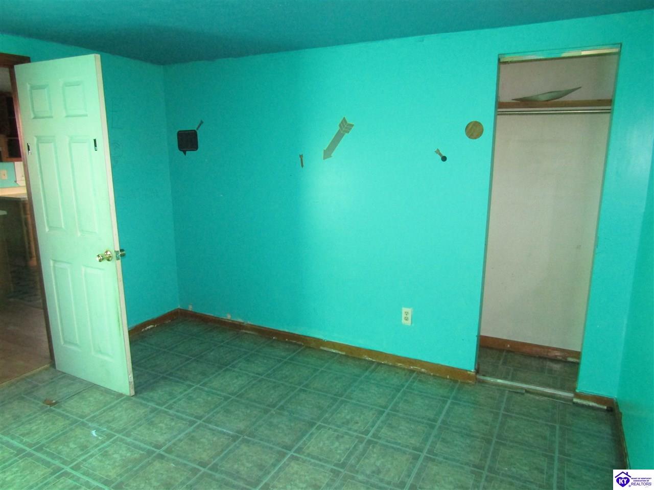 Listing Picture 183 W Millcreek Road Radcliff, KY 40160 MLS HK10051133