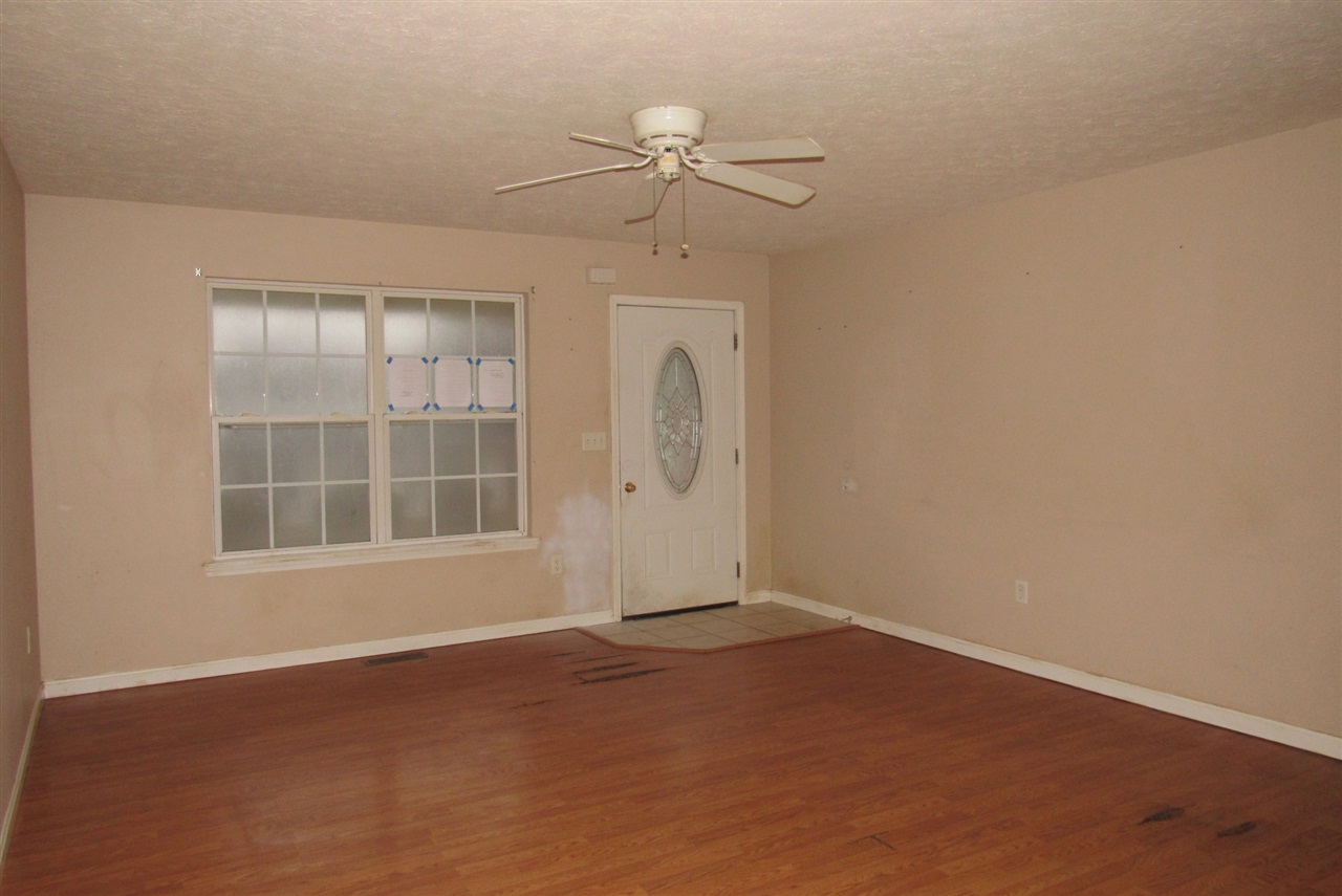 Listing Picture 211 Henry Street Elizabethtown, KY 42701 MLS HK10051078