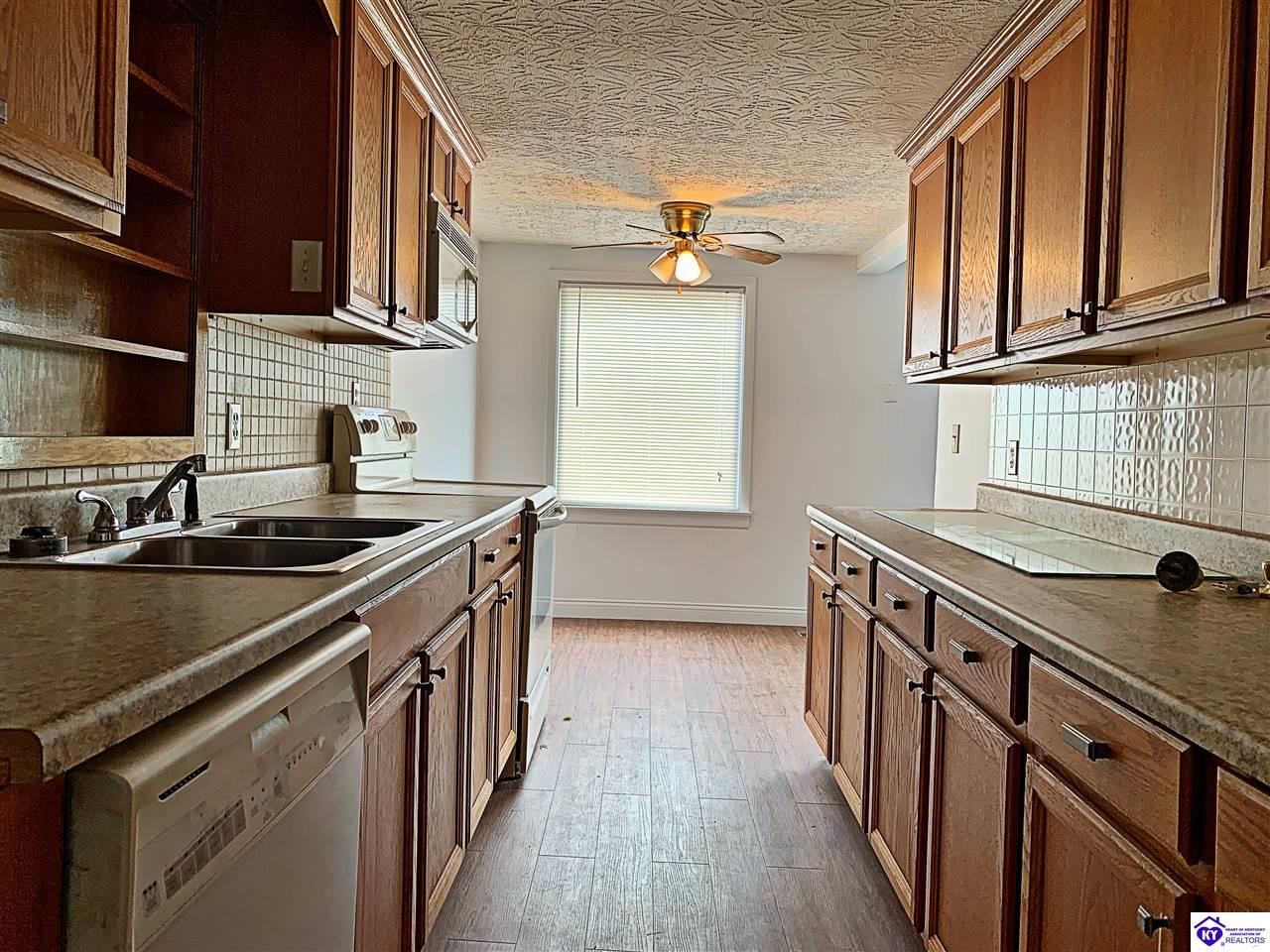 Listing Picture 319 Maple Street Columbia, KY 42728 MLS HK10051539