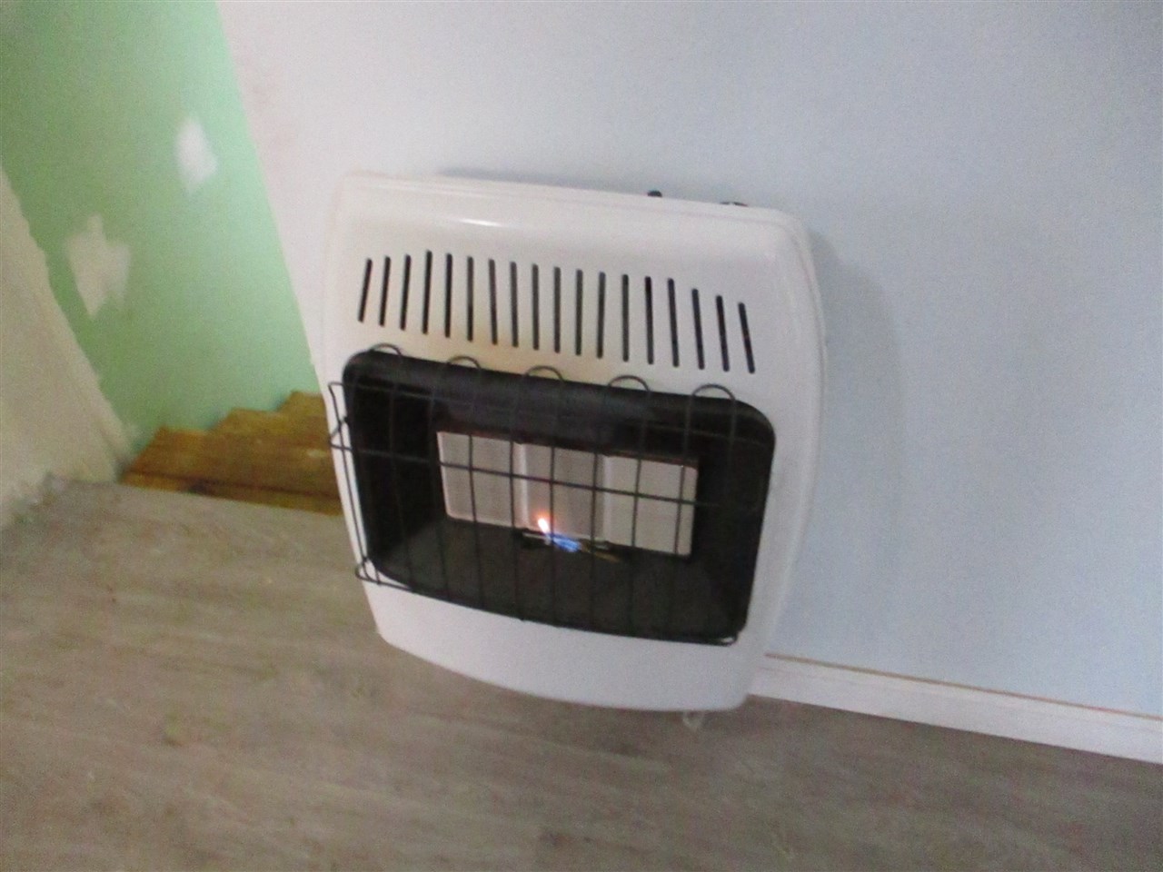 Listing Picture 560 Phillips Lane Vine Grove, KY 40175 MLS HK10051575