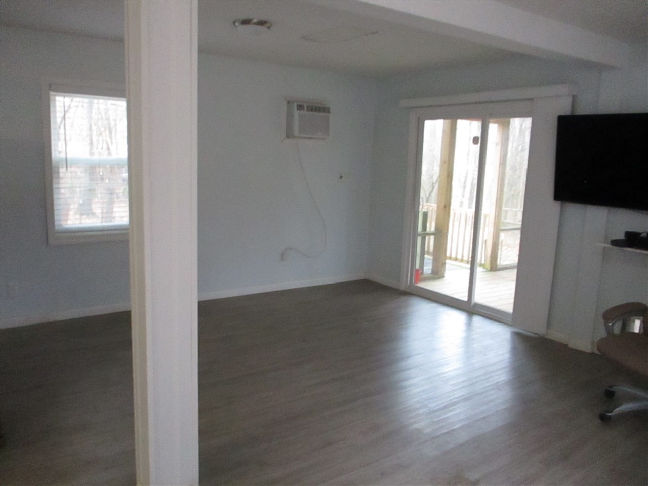 Listing Picture 560 Phillips Lane Vine Grove, KY 40175 MLS HK10051575