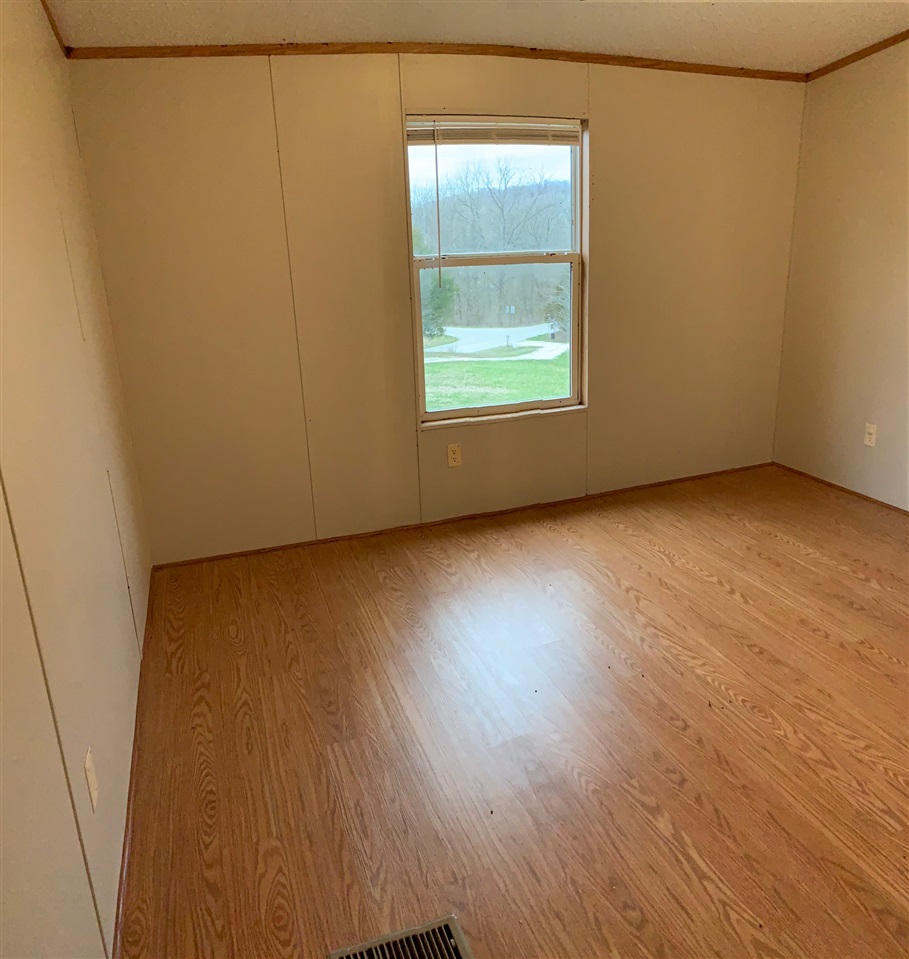 Listing Picture 8003 Highway 261 Irvington, KY 40146 MLS HK10051768