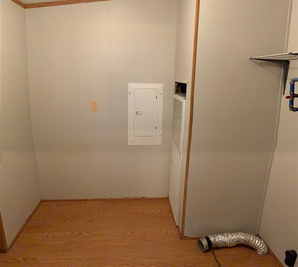 Listing Picture 8003 Highway 261 Irvington, KY 40146 MLS HK10051768