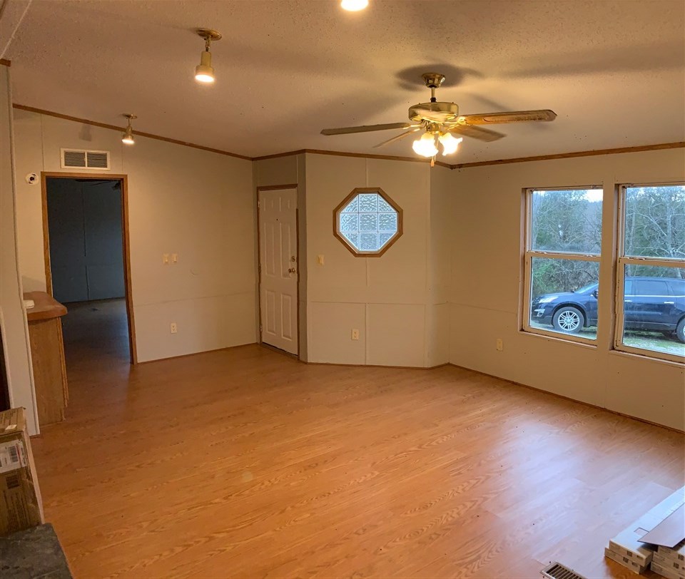 Listing Picture 8003 Highway 261 Irvington, KY 40146 MLS HK10051768