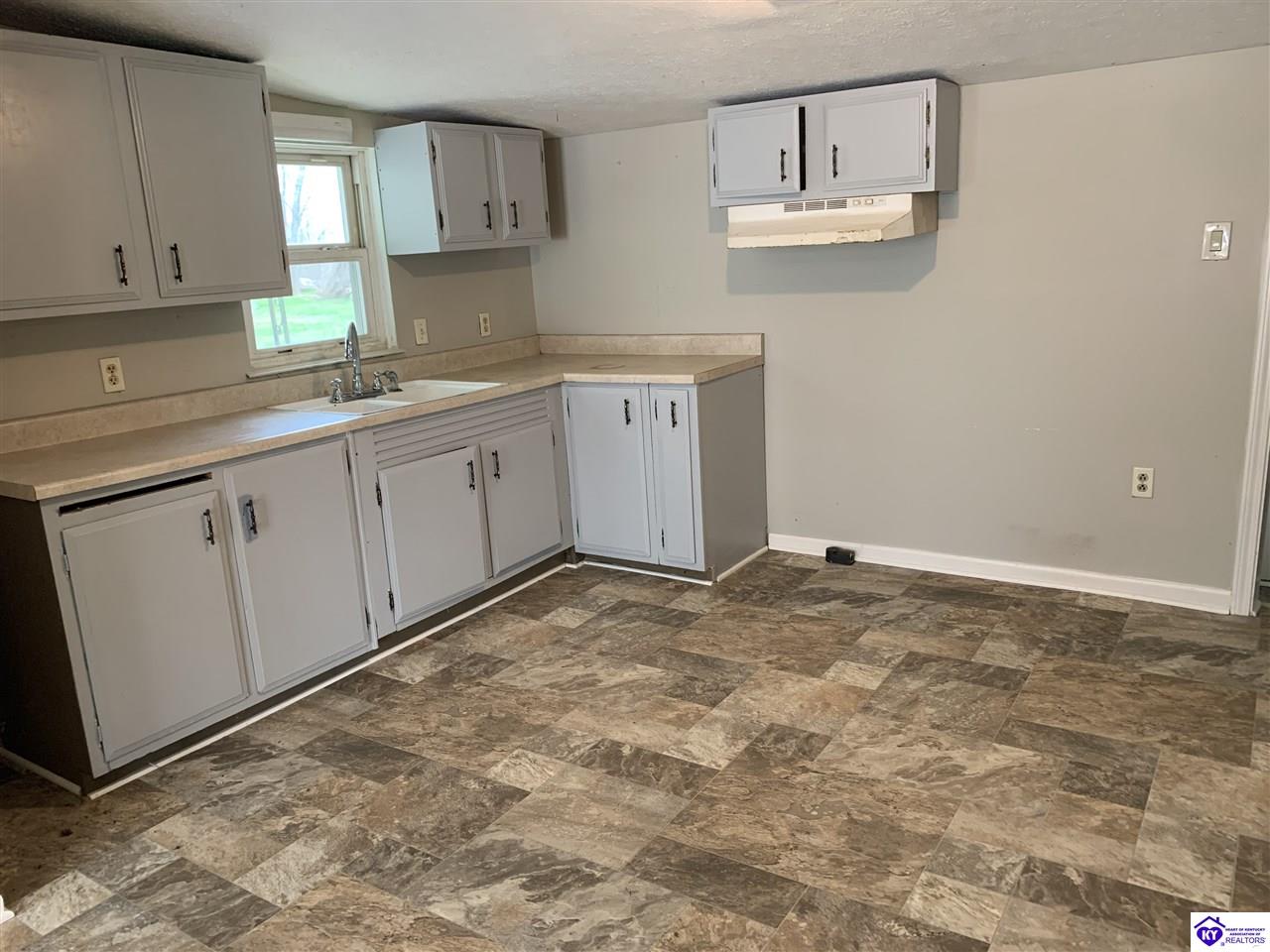 Listing Picture 3722 Hardinsburg Road Cecilia, KY 42724 MLS HK10051904